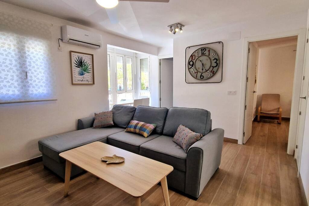 Moderno Apartamento Sevilla Zona Nervion. Wifi/Ac — Photos 1